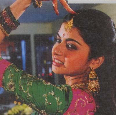 bhagyashree28.jpg